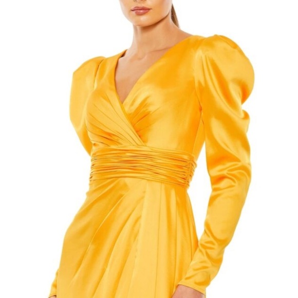 Mac Duggal Gold Ruched Slit Gown - Picture 2 of 9